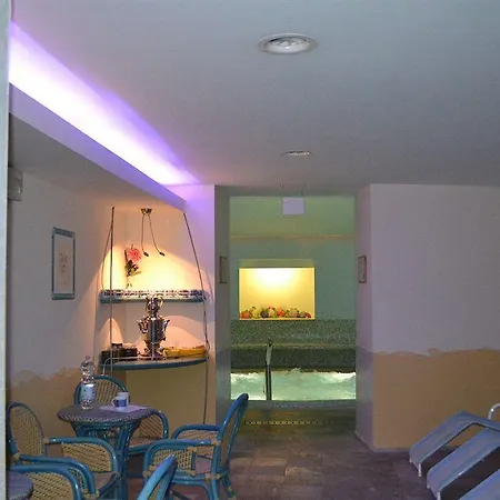 מלון Stadt Citta 4*